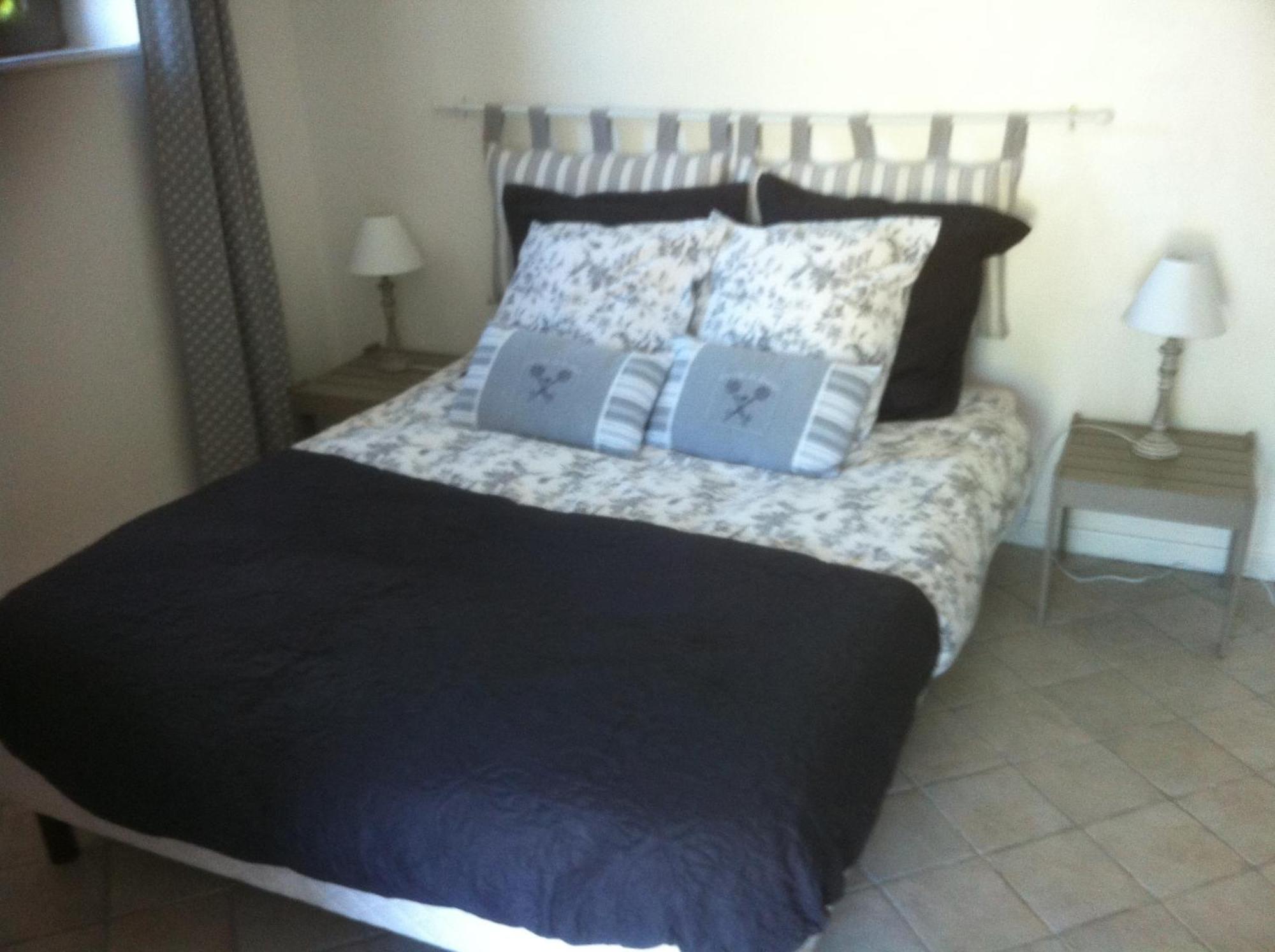 Bed and Breakfast Le Champ Des Possibles Manerbe Zimmer foto