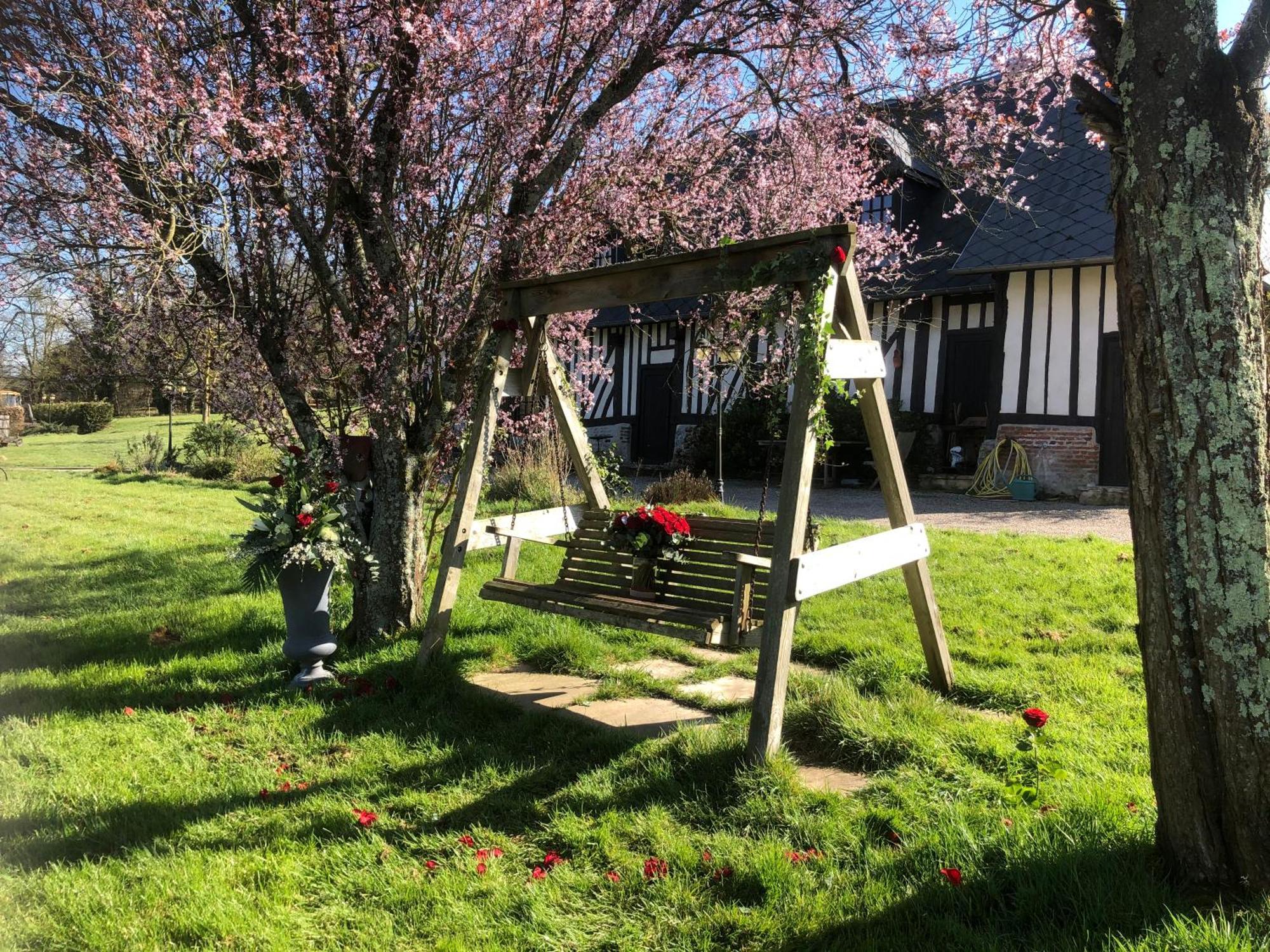 Bed and Breakfast Le Champ Des Possibles Manerbe Exterior foto
